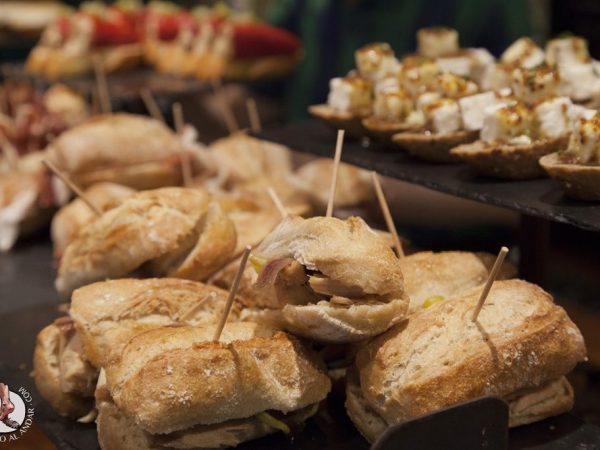 Pintxos fuera de la Parte Vieja: descubre otros barrios de Donostia / San Sebastián con sabor local